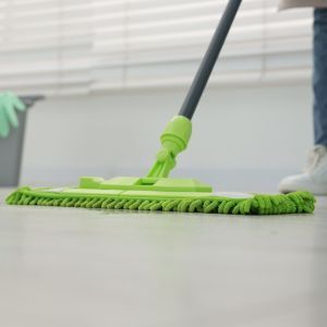 Are Microfibre Mops Eco Friendly or Greenwashed? Let’s Find Out
